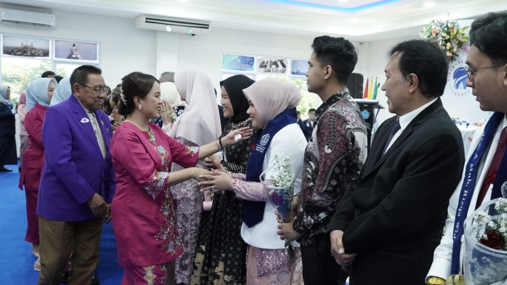 FKG Universitas Hang Tuah Gelar Pengambilan Sumpah Dokter Gigi Baru Angkatan ke-84
