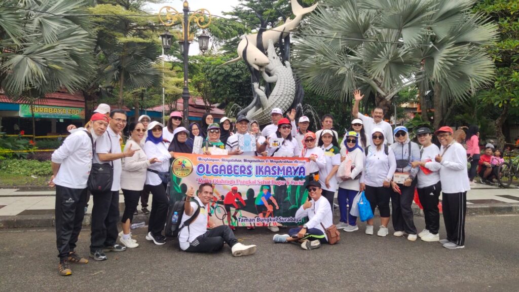 Komunitas IKASMAYA Adakan OLGABERS IKASMAYA di Taman Bungkul Surabaya