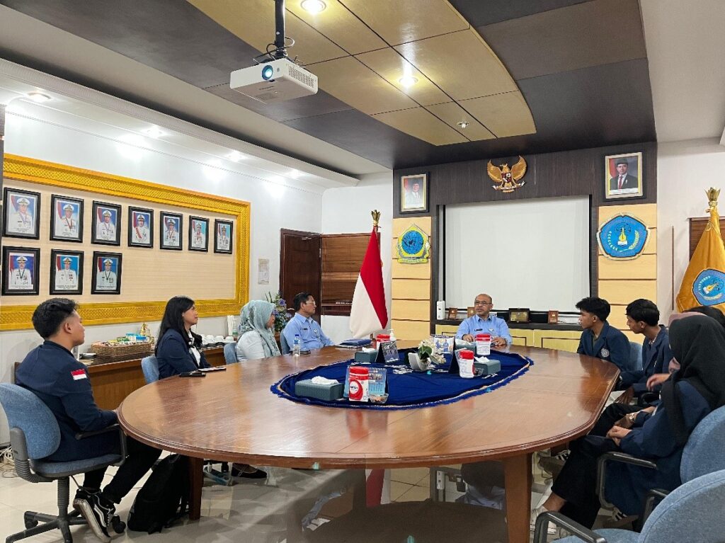 BEM Universitas Hang Tuah Melaksanakan Audiensi Rancangan Dies Natalis Universitas Hang Tuah ke-39 kepada Rektor Universitas Hang Tuah