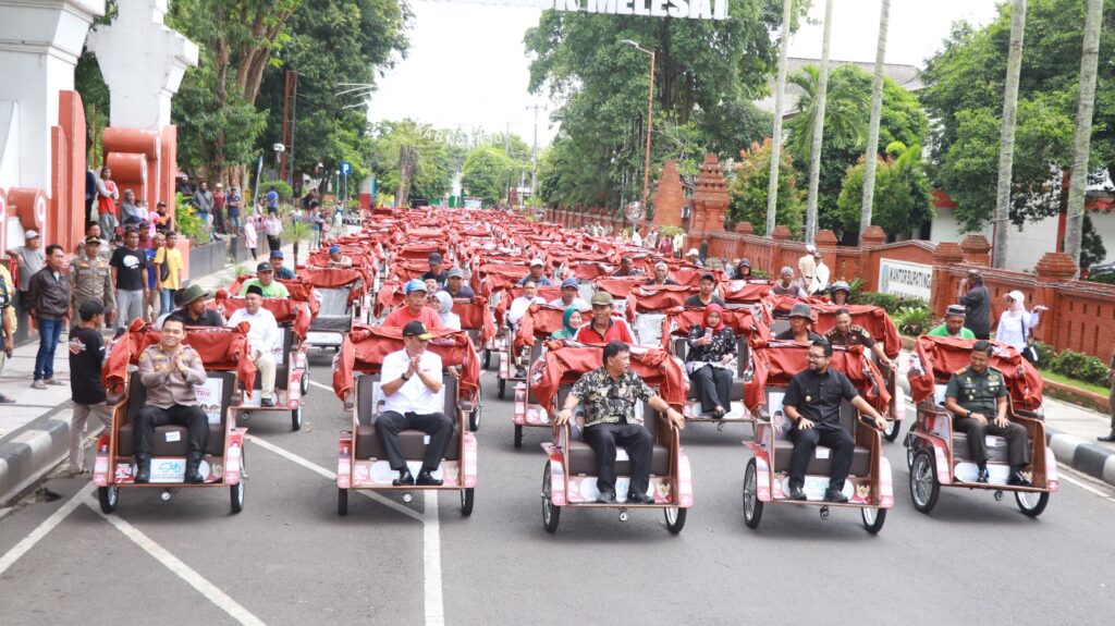 Presiden Salurkan 220 Becak Listrik di Nganjuk, Kapolres Ingatkan Larangan Modifikasi yang Ganggu Faktor Keselamatan