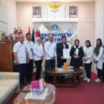 LLDIKTI Wilayah VII Serahkan Sertifikat kepada Universitas Hang Tuah