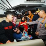 Tinjau Stasiun Surabaya Gubeng, Kapolri Instruksikan Beri Pelayanan Maksimal ke Pemudik