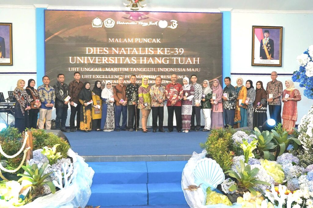 Dies Natalis ke-39 UHT Jadi Ajang Refleksi, Prestasi, dan Penguatan Kualitas Kampus