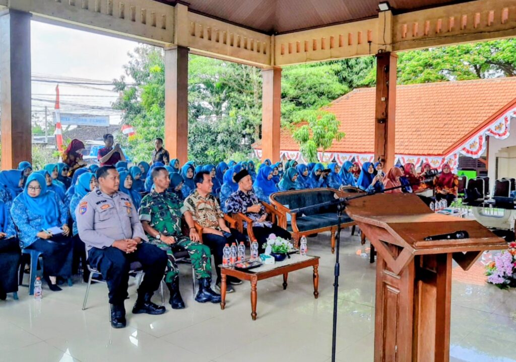 Pertemuan Evaluasi AKI-AKB dan Stunting di Cerme, Perkuat Kolaborasi Lintas Sektor
